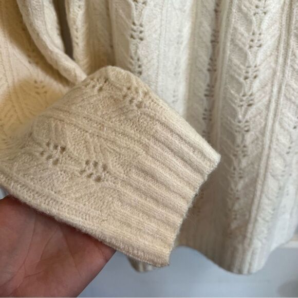 NWT Cream Christopher & Banks Sweater - Picture 5 of 6